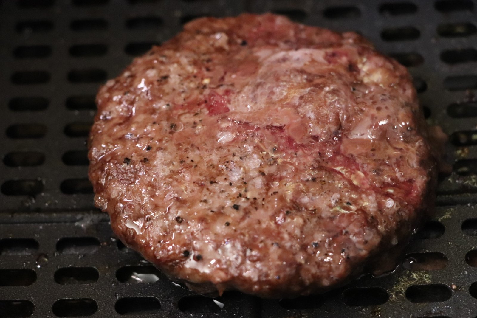 Burger Patty im Airfryer gebacken