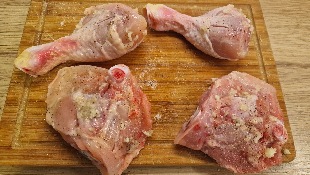 Airfryer-Knoblauch Hähnchenschenkel mit Ofenkartoffeln - Meine ...