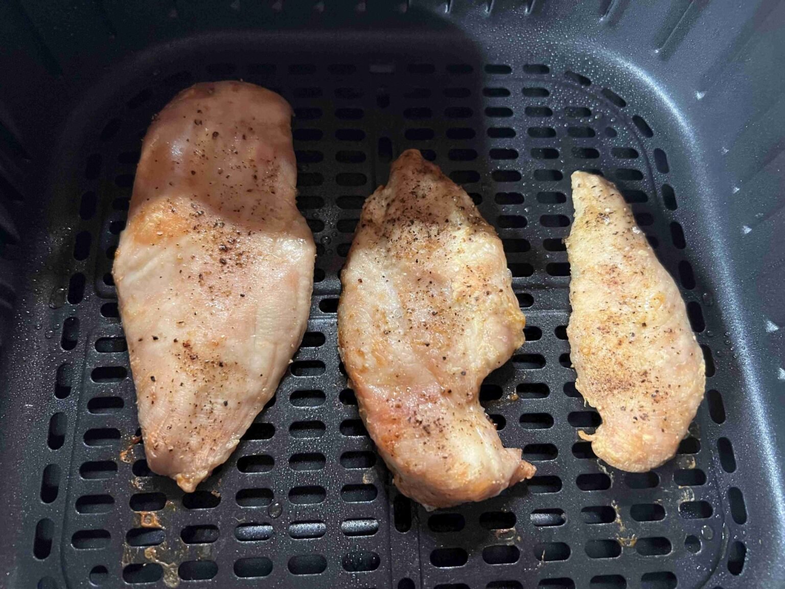 Hähnchenbrust im Airfryer - Meine Heißluftfritteuse Hähnchenbrust im Airfryer - Meine Heißluftfritteuse