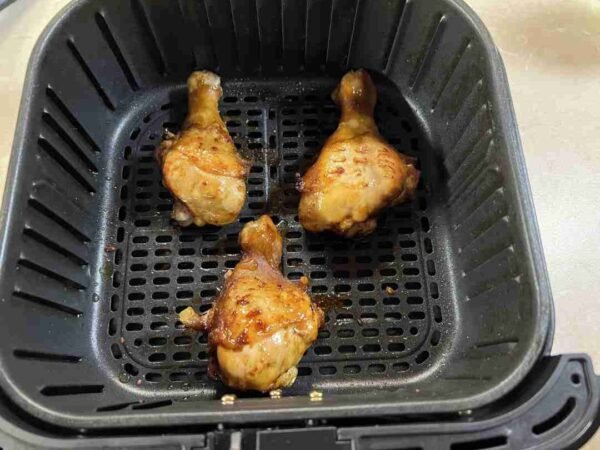 BBQ-Hähnchenschenkel im Airfryer