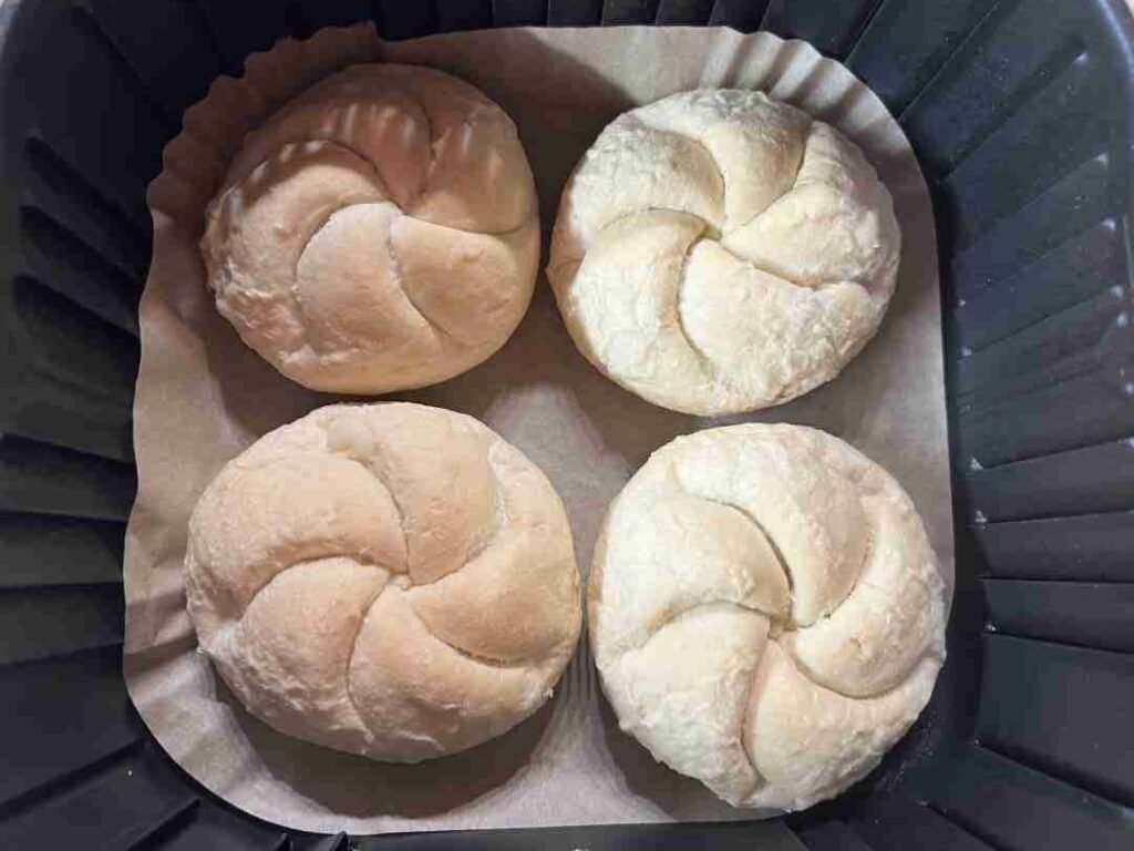 Wie Lange Brauchen Aufbackbrötchen In Der Heißluftfritteuse meineheissluftfritteuse.com