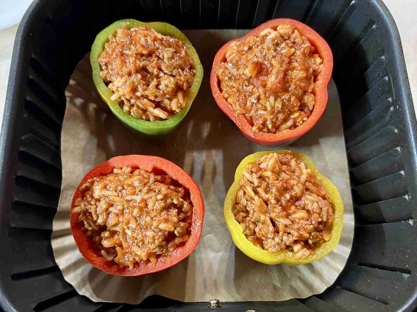Gefüllte Paprika im Airfryer - Meine Heißluftfritteuse