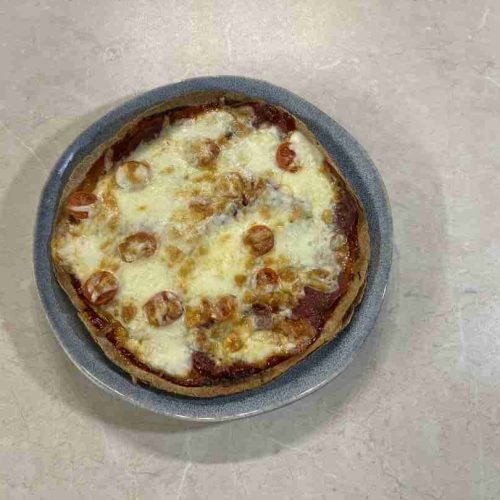 Schnelle Pizza mit Tortillaboden im Airfryer