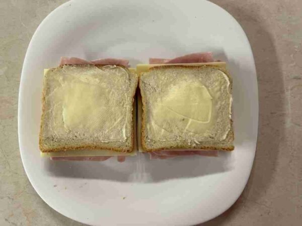 Schinken-Käse-Sandwich im Airfryer