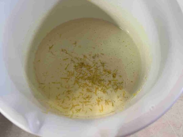 Spanischer Zitronen-Bizcocho im Airfryer