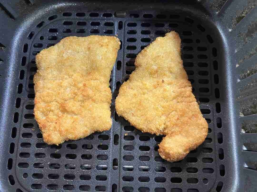 Wie Lange Braucht Ein Schnitzel In Der Heißluftfritteuse meineheissluftfritteuse.com